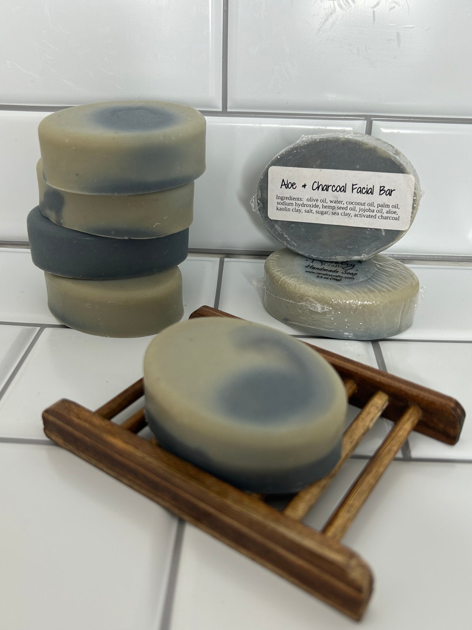 Aloe & Charcoal Facial Bar